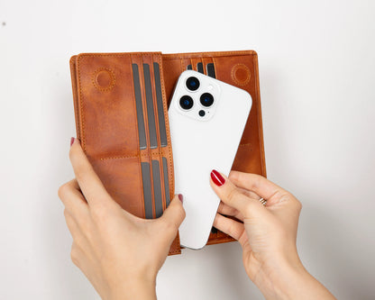 Aura Leather Wallet
