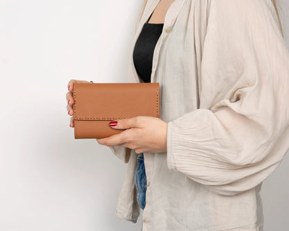 Linea Leather Women's Wallet