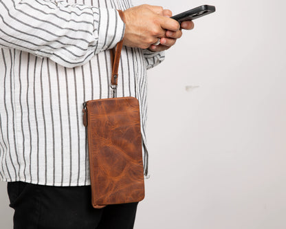 Majeste Leather Clutch Bag