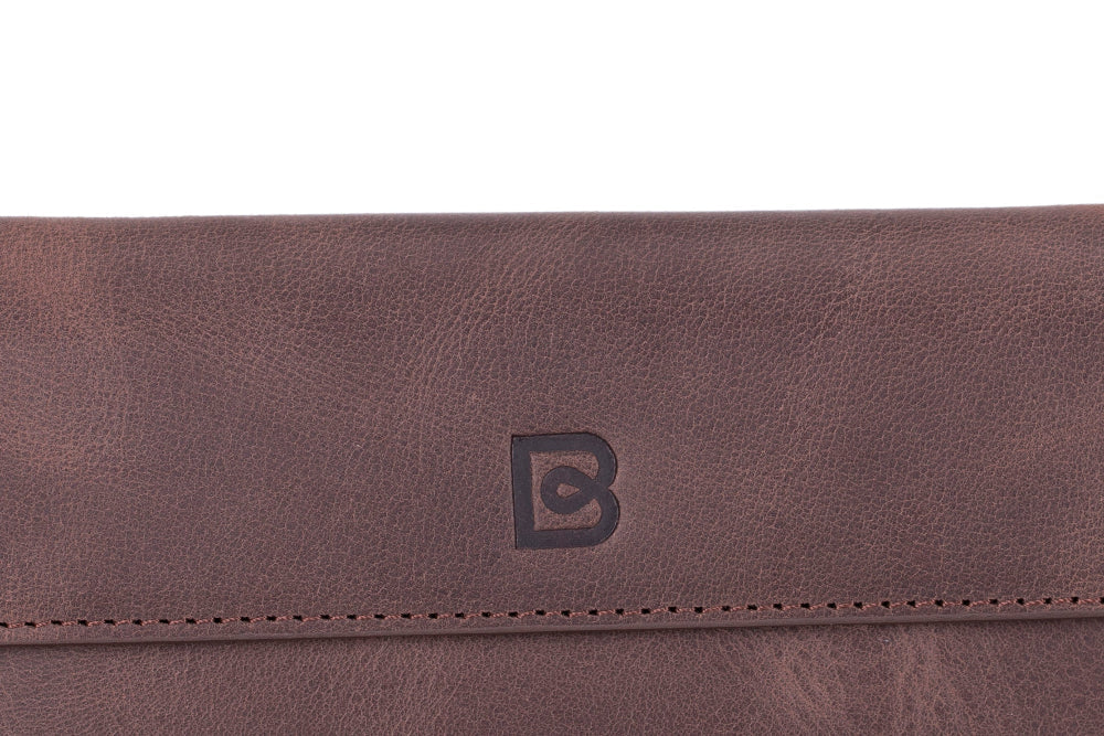 Aslant Belt I Phone 16 Pro Leather Case