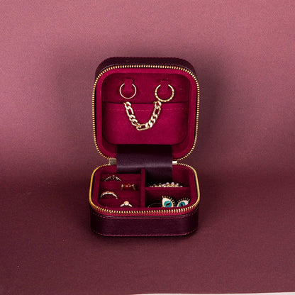 Amanda Leather Jewelry Box, Medium